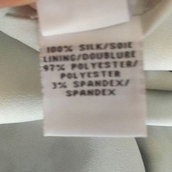 DVF - flowy pure silk Daidy ruffle shoulder knee length dress - Picture 7 of 7